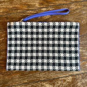 Rothy's Black and White Checkered Wristlet - Like new! 🖤🤍💙